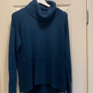 Lou & Grey Long Sleeve Sweater in Steel Blue
